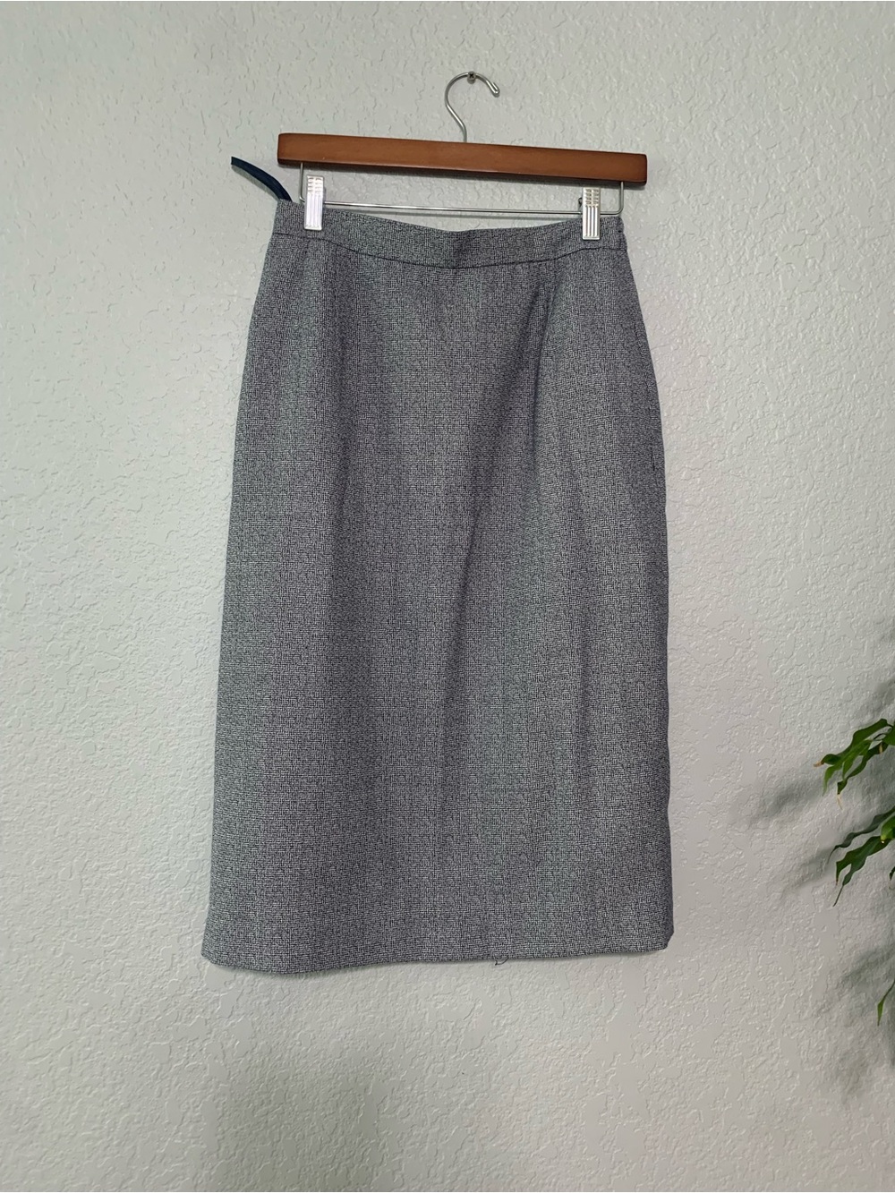 Classic Gray Pencil Skirt - Women's Tailored Work Skirt